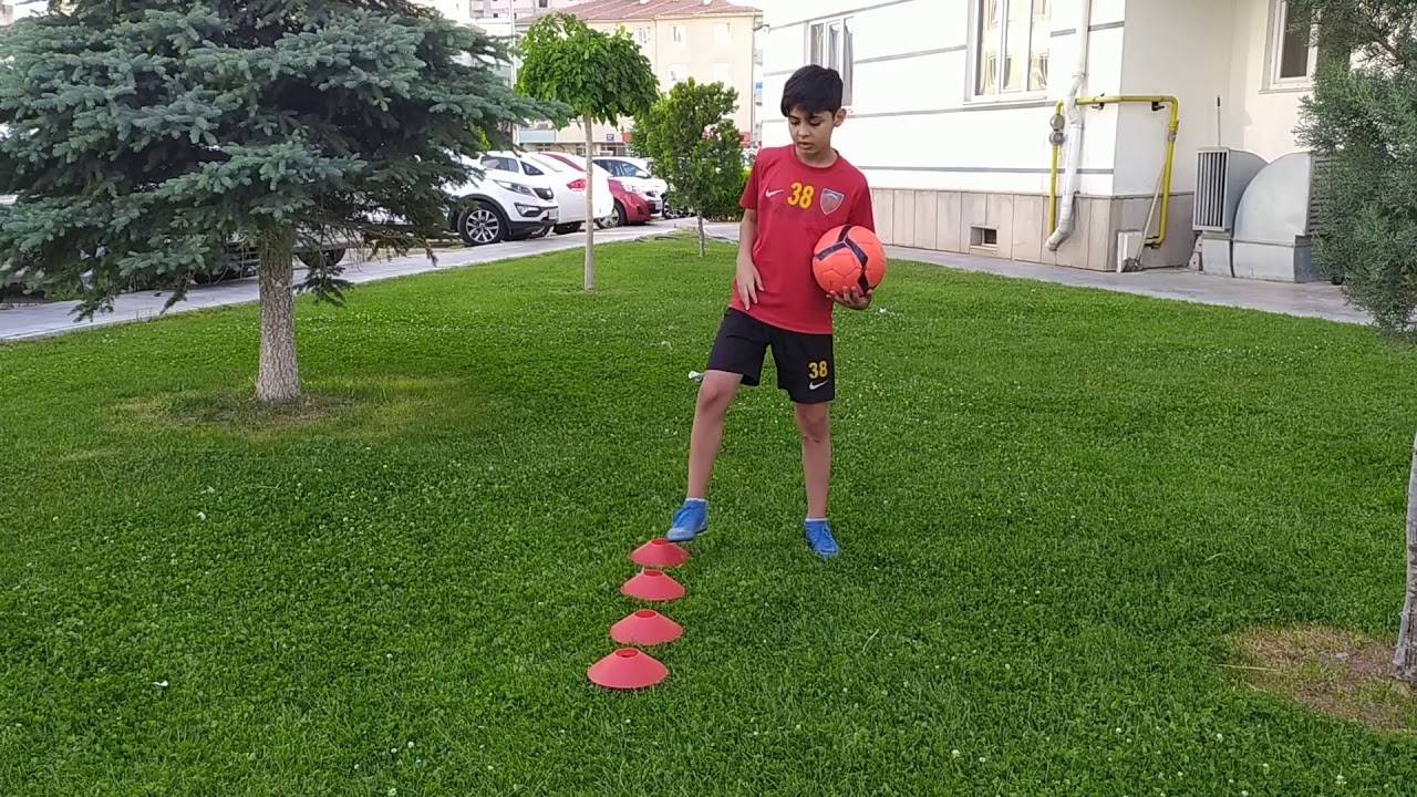 Evde Futbol Antrenmanı, Basit Egzersizlerle Çocuğunuzu Hazırlayın